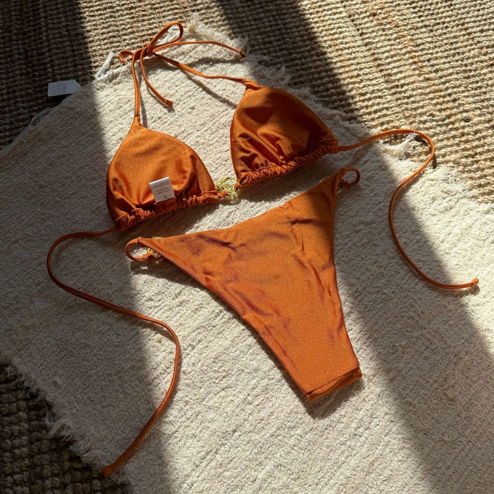 Dame Bikini-sæt med glamorøs guld-detalje og justerbare stropper Stilla