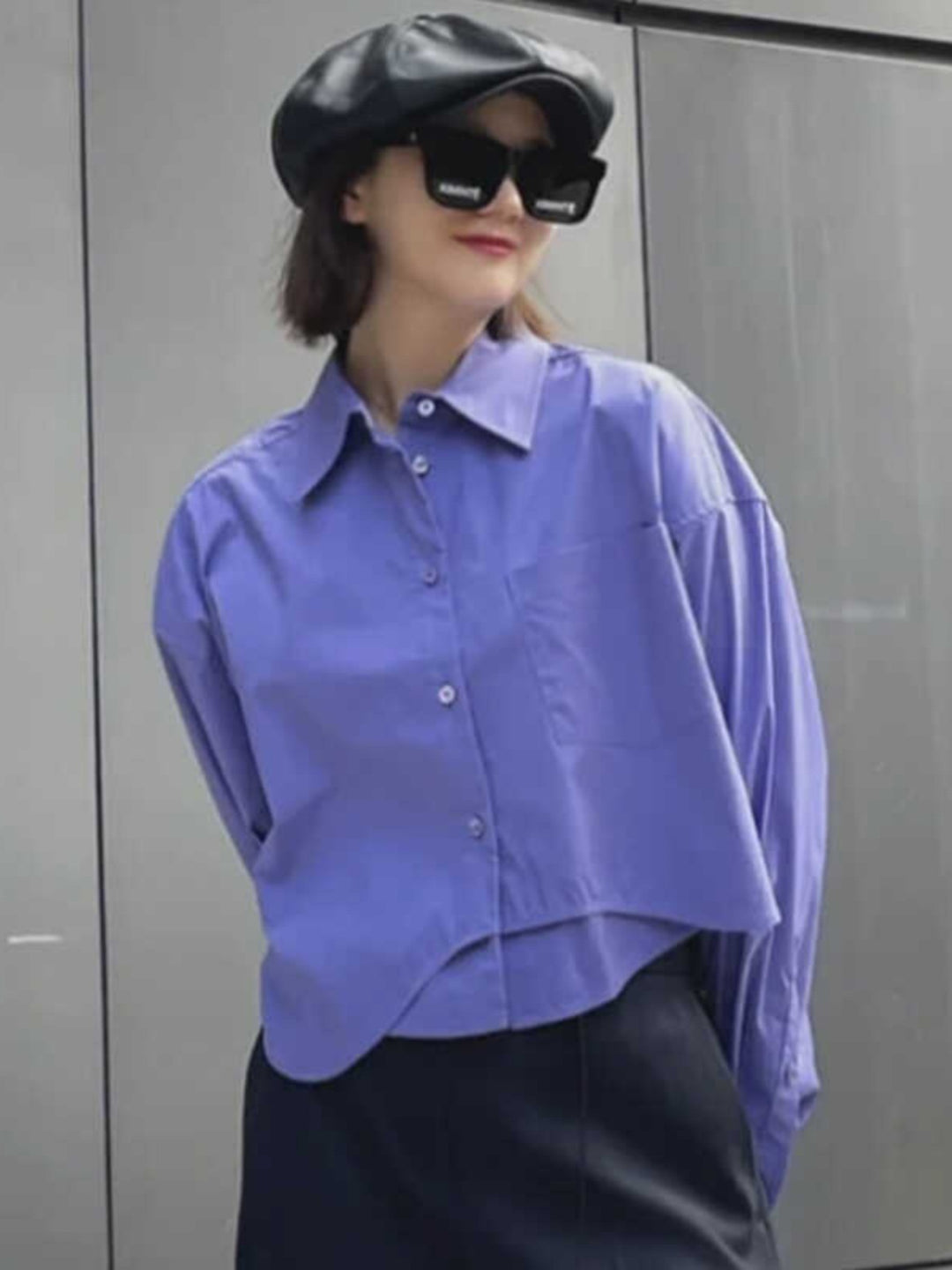 Kvindernes fashionable cropped bluse med oversized fit Stilla