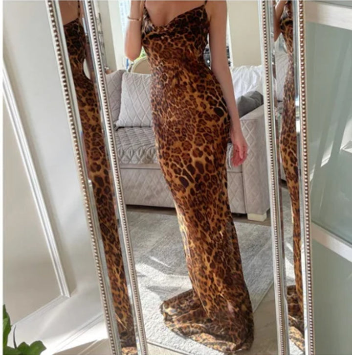 Dame Maxikjole lavet af høj kvalitet jersey med elegant leopardmønster og figursyet snit Stilla