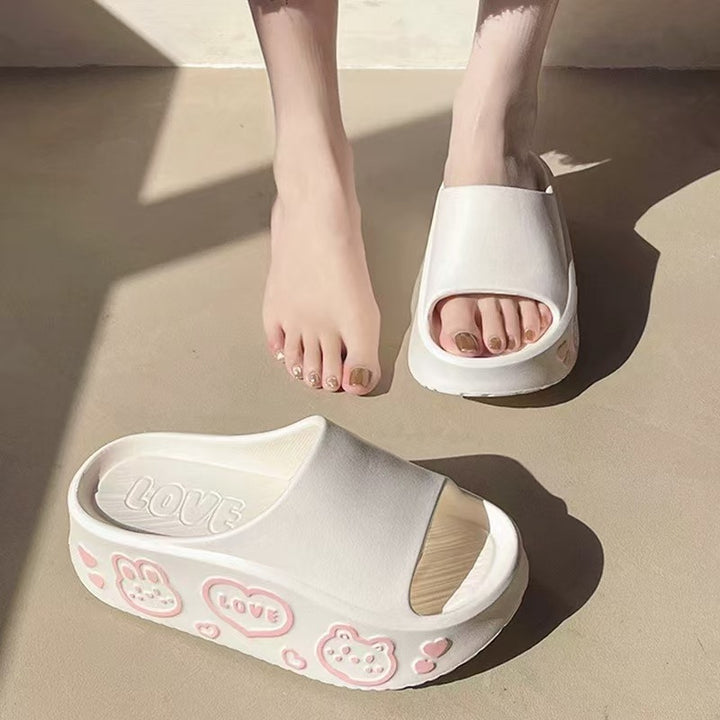 Dame Komfortable og legende platform-sandaler med dyremotiver og skridsikker sål Stilla