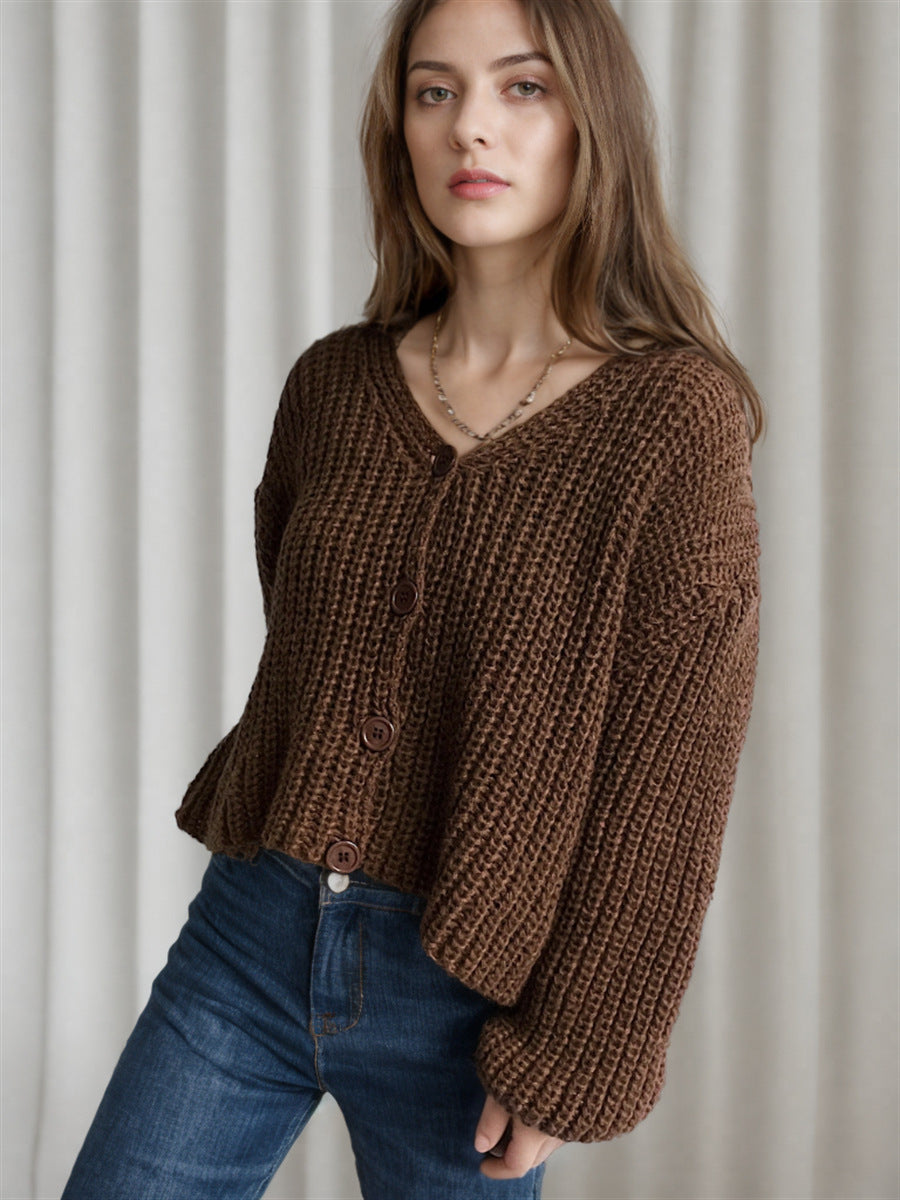 Kvinders cropped cardigan med chunky strikstruktur og store knapper Stilla