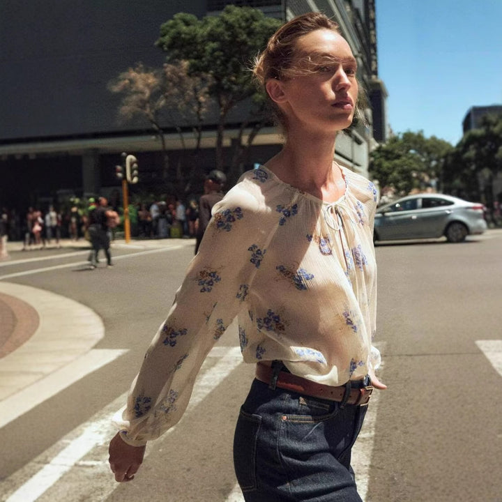 Femme Elegante Floral Print Bluse med Krawattenhalsdetalje Stilla