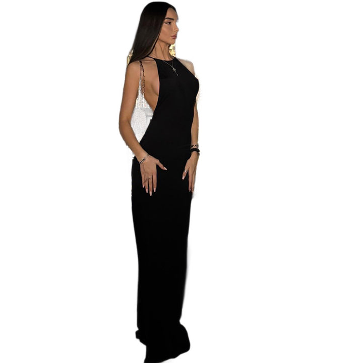 Damen Skulpturaler Maxikleid im minimalistischen Design mit seitlichen Cut-Outs Skovae