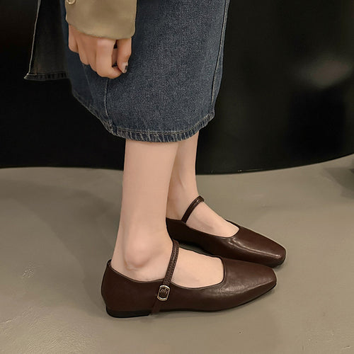 Femme Firkantetå-Mary-Jane-Flats med justerbar ankelrem Stilla