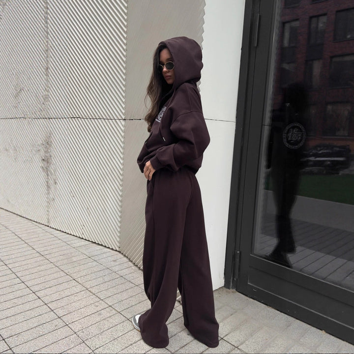 Kvinders casual hoodie med oversized pasform og elegant logo Stilla