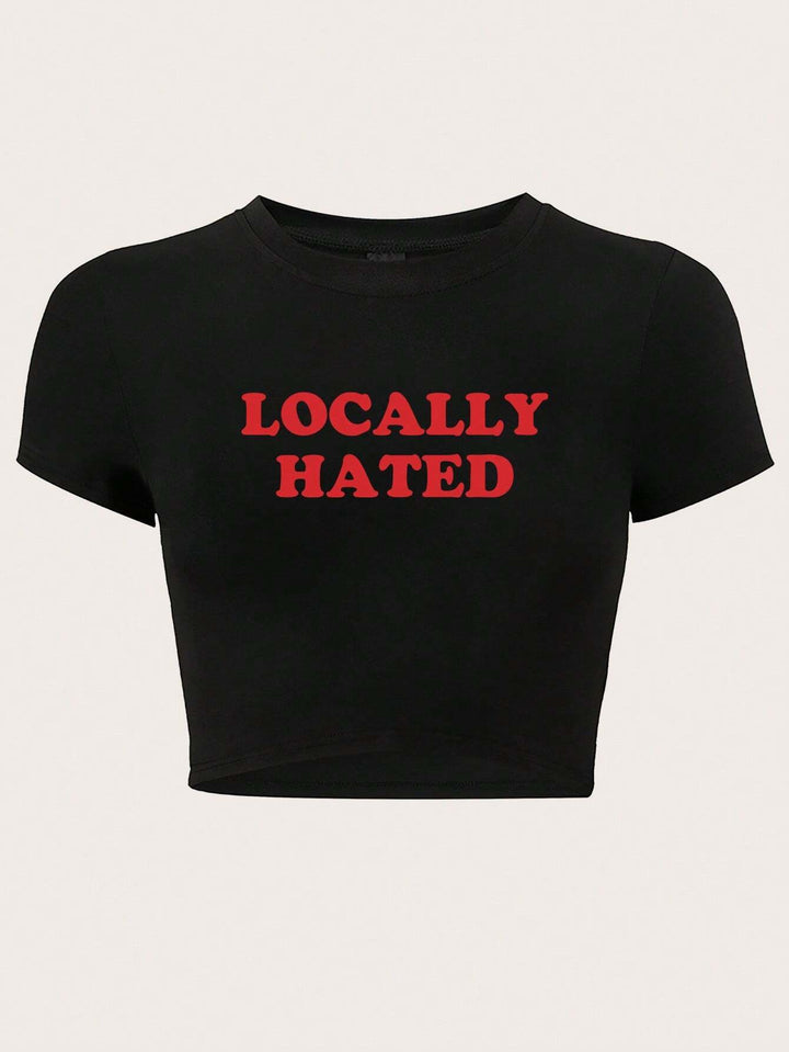 Dame Crop-T-shirt med iøjnefaldende tryk og tætsiddende design Skovae