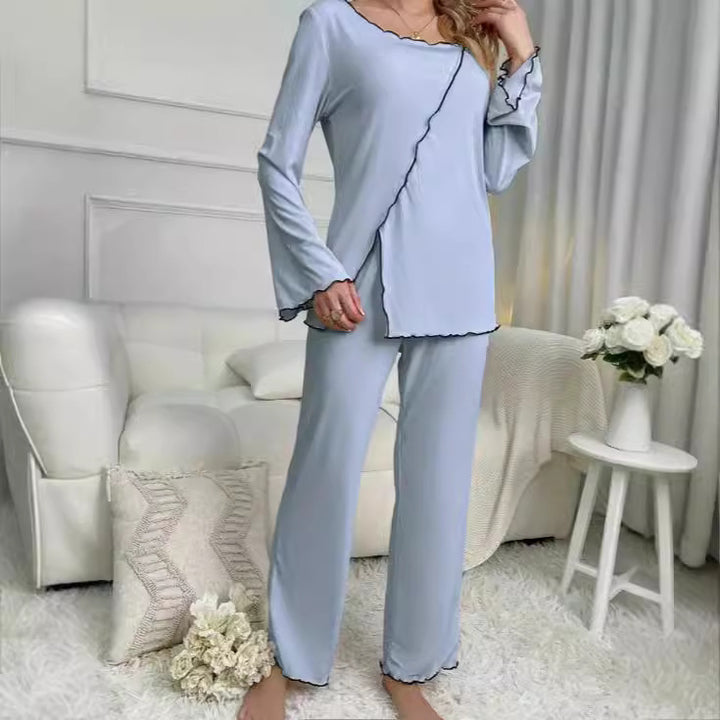 Dame komfortabel Lounge-sæt med feminine volangdetaljer Stilla