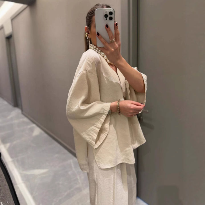 Dame Elegant og afslappet Blazer-bukser-outfit Stilla