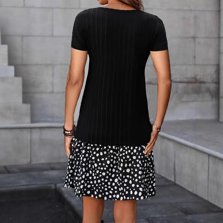 Dame fritidskjole med ribstruktur og flatterende skirt Stilla