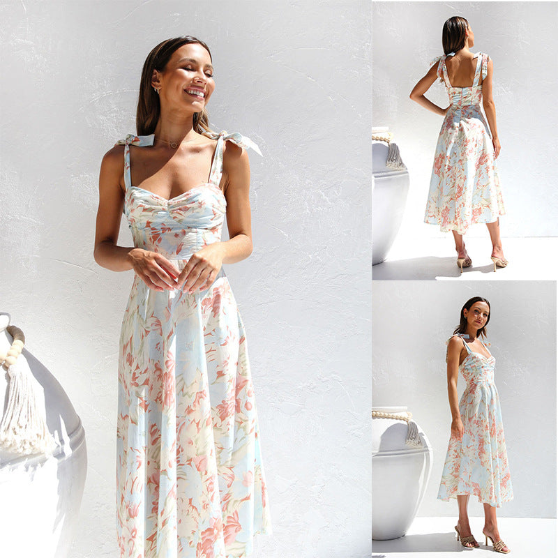 Dame Elegant Maxikjole med spaghetti stropper og feminine blomsterdetaljer Stilla