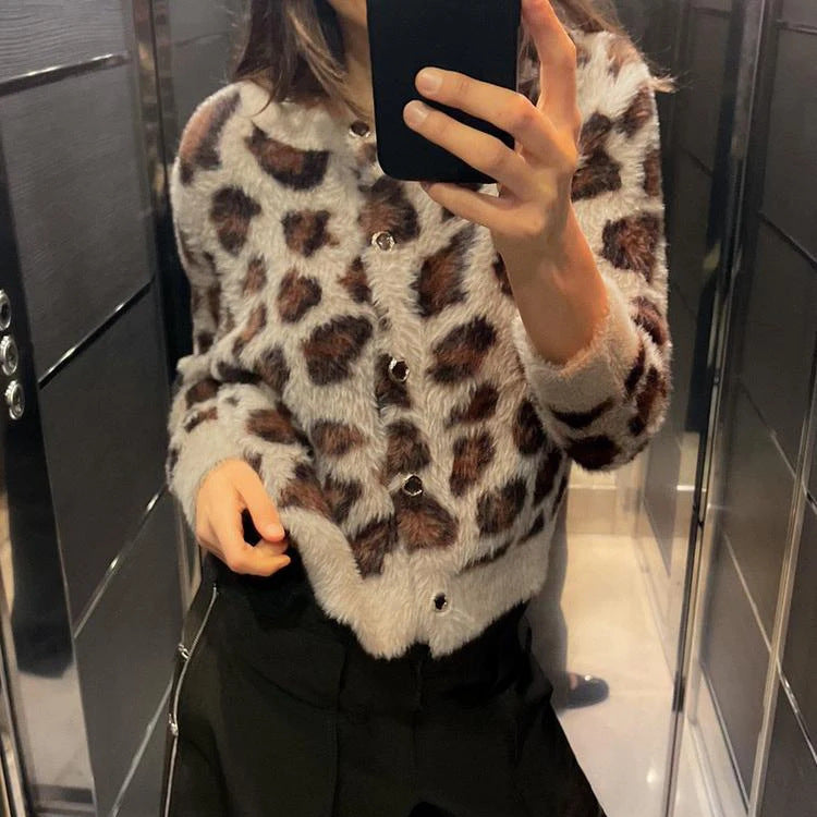 Femme Leopard Print Fuzzy Cardigan Stilla