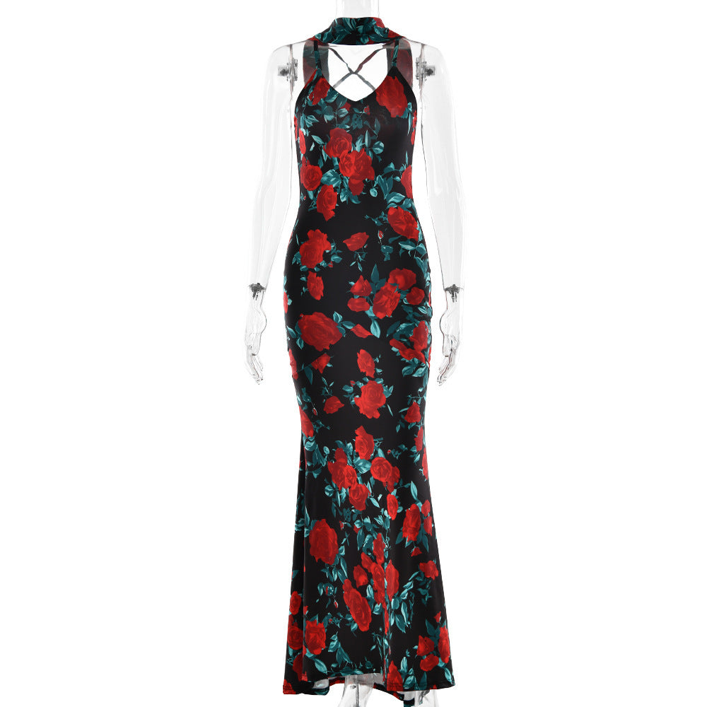 Dame figursyet Maxikjole med blomsterprint og halterneck-design Stilla