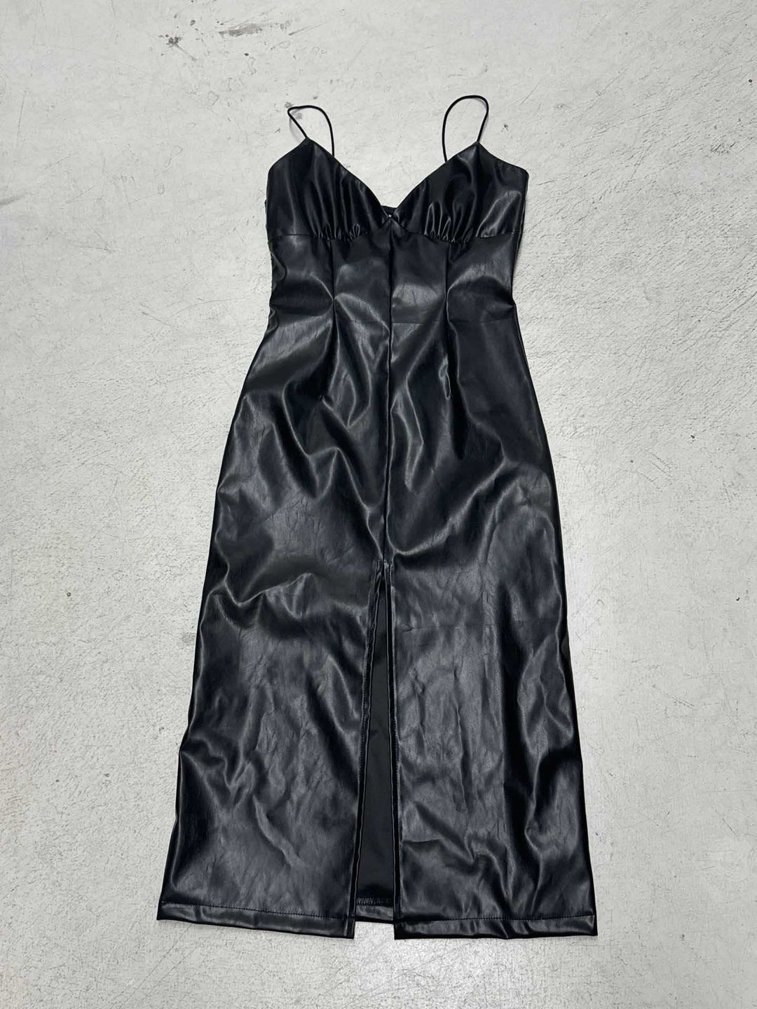 Dame elegant wrap dress lavet af kunstlæder med raffineret slids Skovae