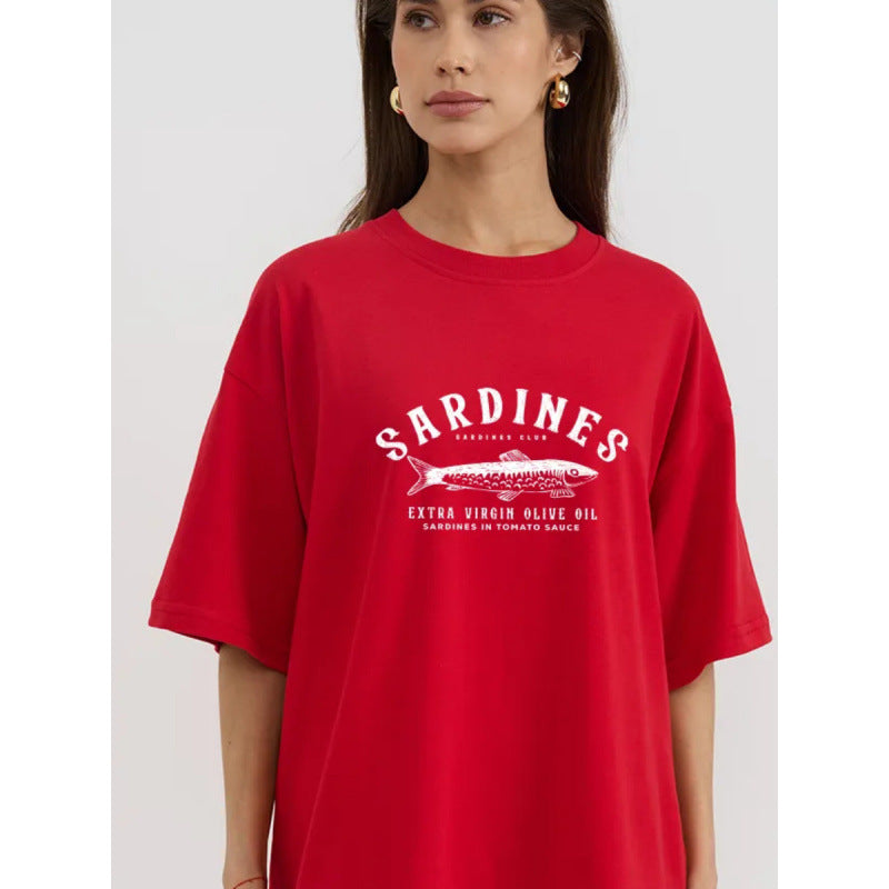 Dame T-shirt med kreativ sardine-print og afslappet snit Stilla
