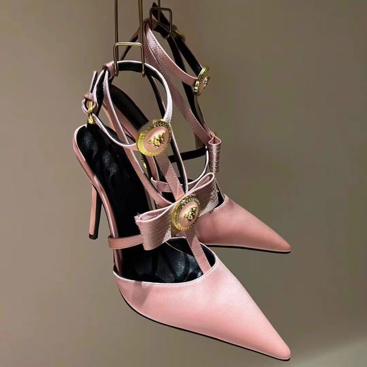 Dame Riemchen Pumps med spidse tåområde og dekorerede detaljer Stilla