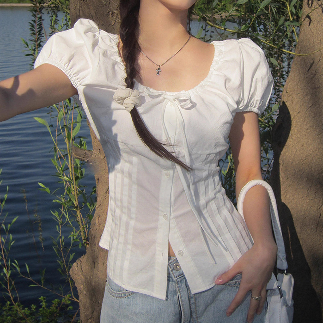 Damen elegante Bluse mit Rüschendetails und Knopfverschluss Skovae