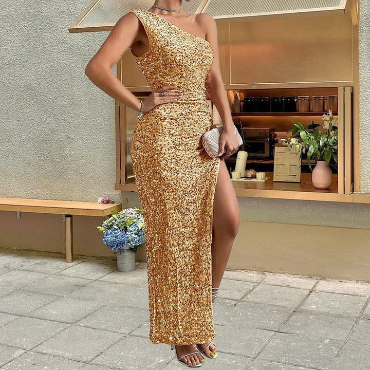 Stilla | Chic Asymmetrisk One-Shoulder Split Kjole