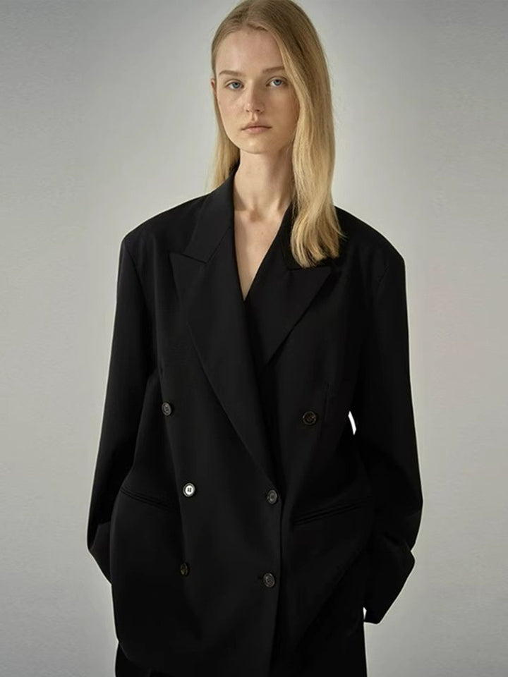 Kvinders Fashionable Stilfuld Blazer med Dobbelt Knapperække og Oversized Snit Stilla