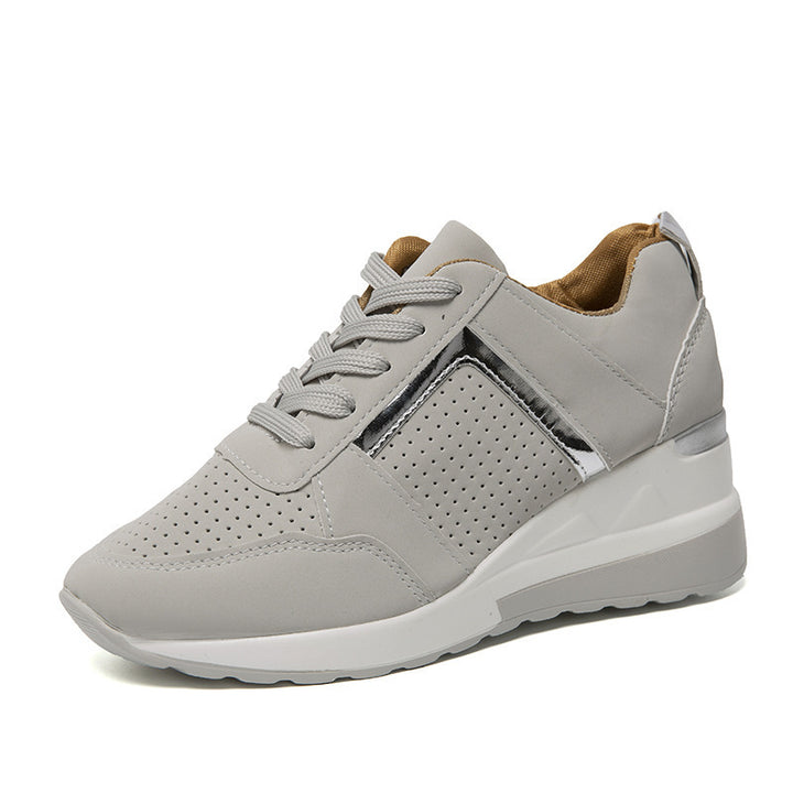 Dame Sporty Sneakers med fashionable Metallic-elementer og åndbare indsatser Stilla