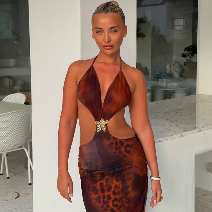 Dame Maxi-kjole med forførende cut-out og innovativ draperingsdesign Stilla