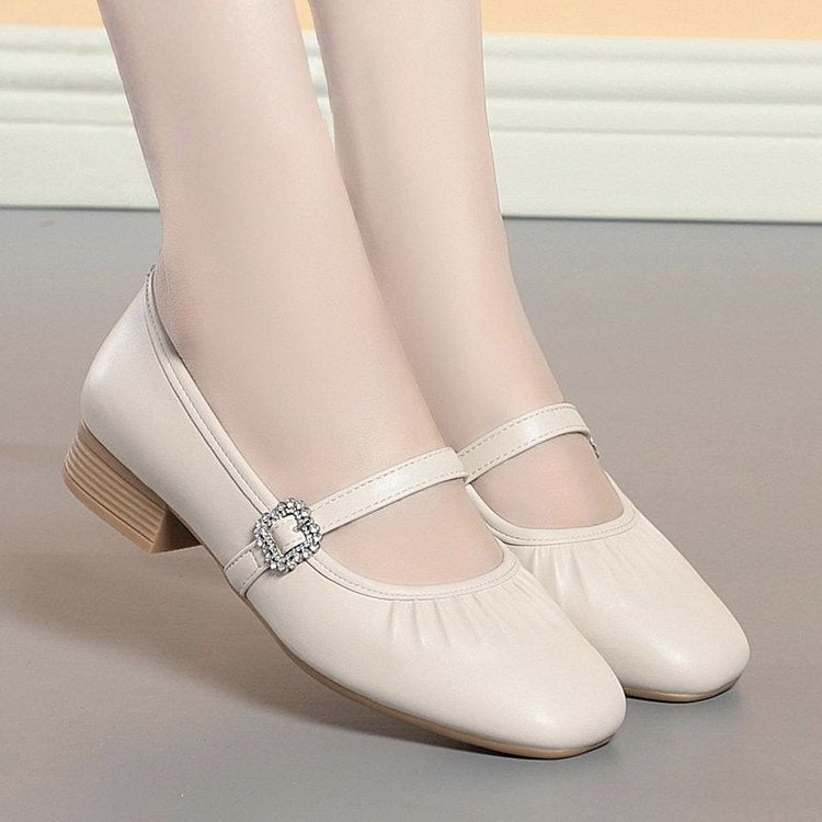 Dame elegante Ballerinas med mode rem og funklende smykkedetalje Stilla