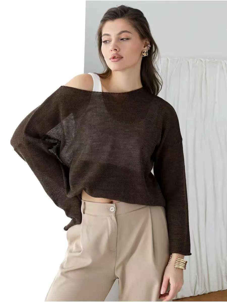 Damer luftig off-shoulder sweater med bred pasform lavet af fin strik kvalitet Stilla
