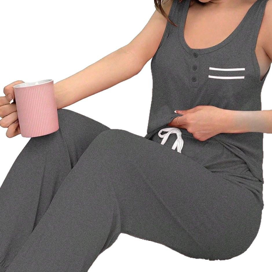 Femme Cozy Lounge Set med knaplukning-oberdel og justerbare snoretrækbukser Stilla