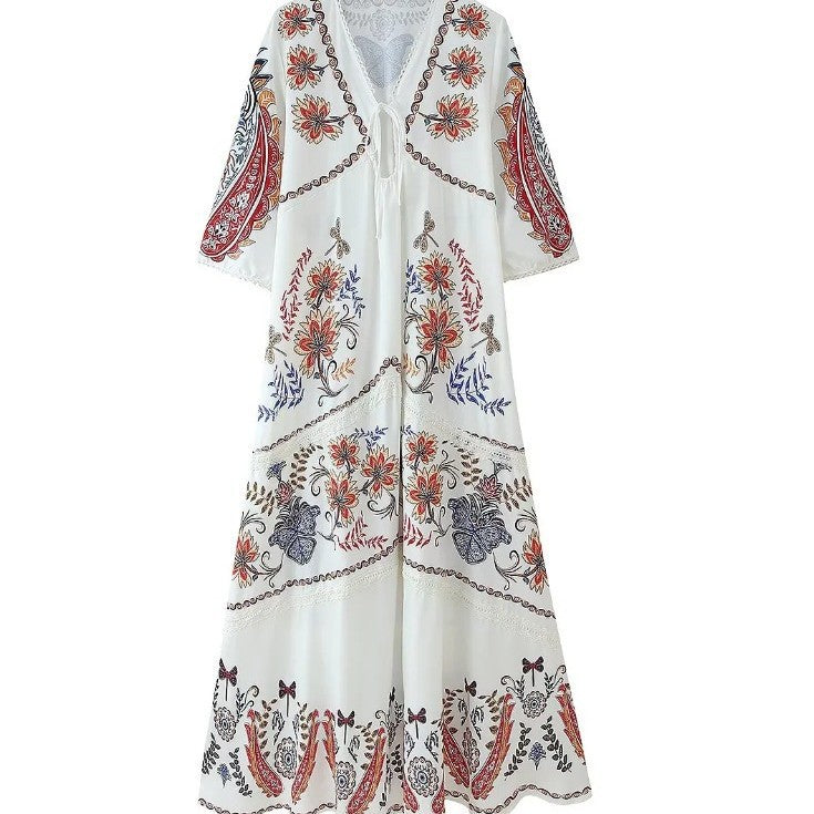 Femme Bohemian Floral Print Maxi Kjole med broderede detaljer Stilla