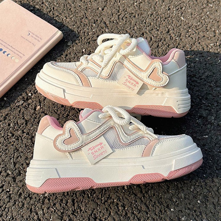 Dame sporty sneakers med åndbar mesh-overflade og moderigtigt design Stilla