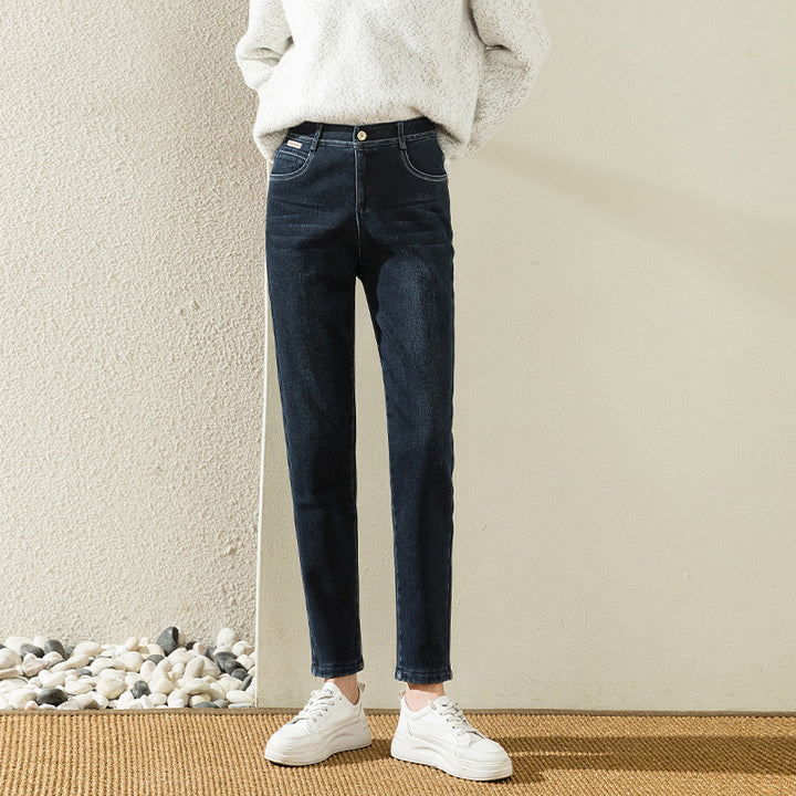 Dame højt skåret jeans med elastisk talje og afslappet pasform Stilla