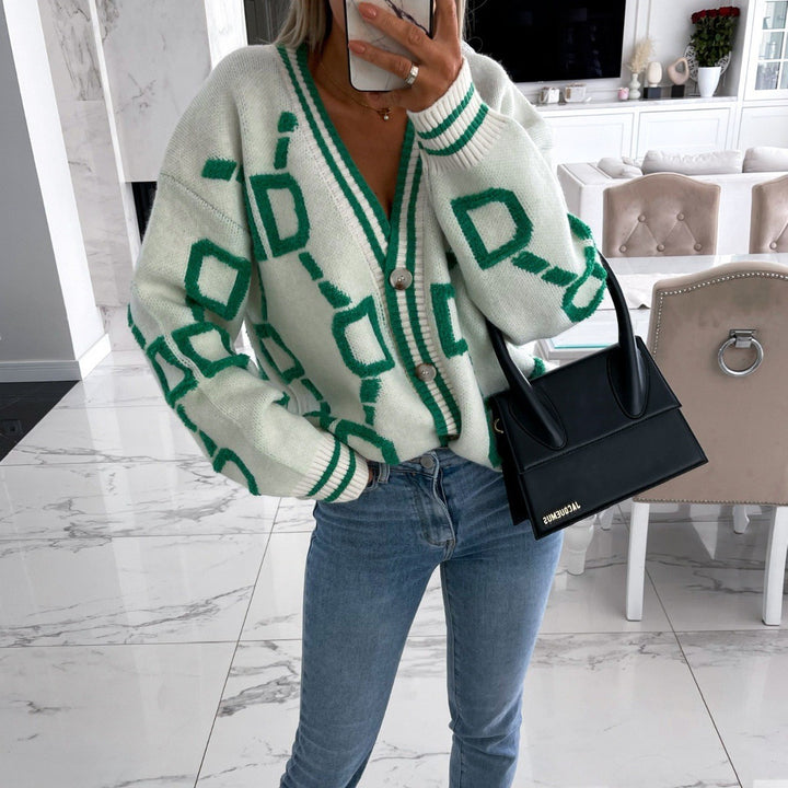 Dame cardigan med grafisk mønster og chic knapdetalje Stilla