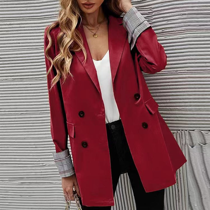 Dame Fashionabel Blazer med dobbelt knaplukning og elegante detaljer Stilla