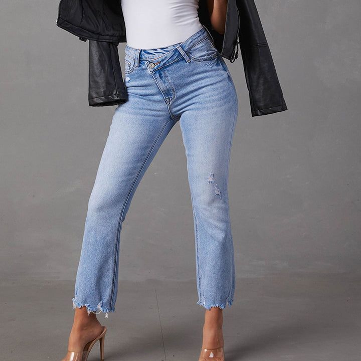 Damejeans med høj talje med trendy frynser og slidte detaljer Skovae