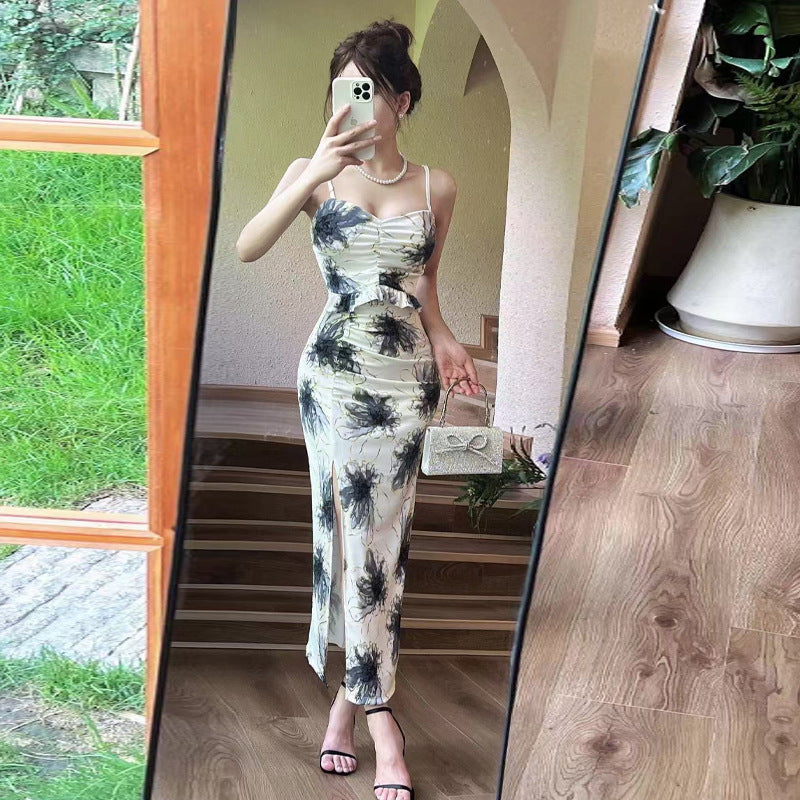 Stilla | Slående trykt spaghetti strop bodycon kjole