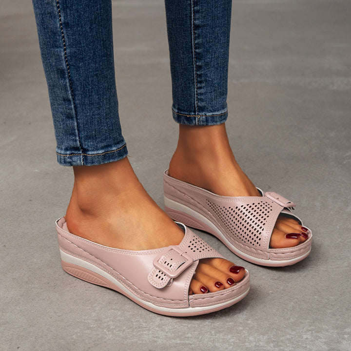 Dame Wedge-sandaler med åndbart overmateriale og stilfuld rem Stilla