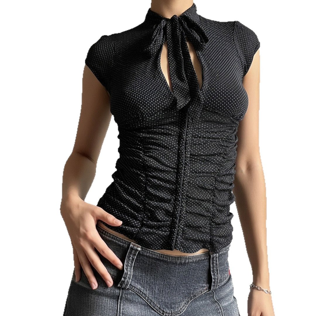 Dame elegant skåret top med raffinerede ruffle-detaljer og trendy sløjfer Skovae