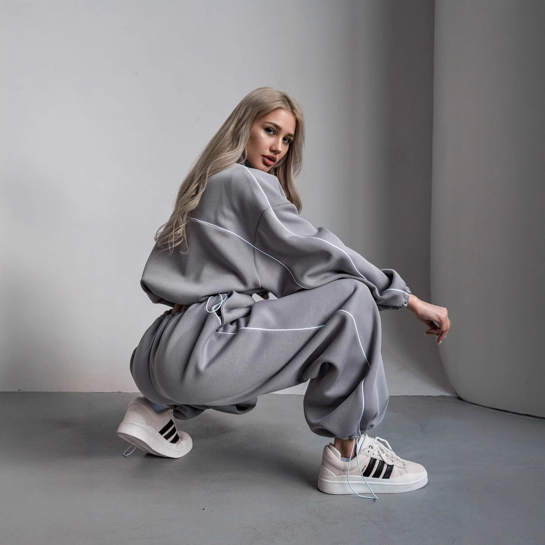 Kvinders stilfulde oversized jakke med høj krave og elastisk talje