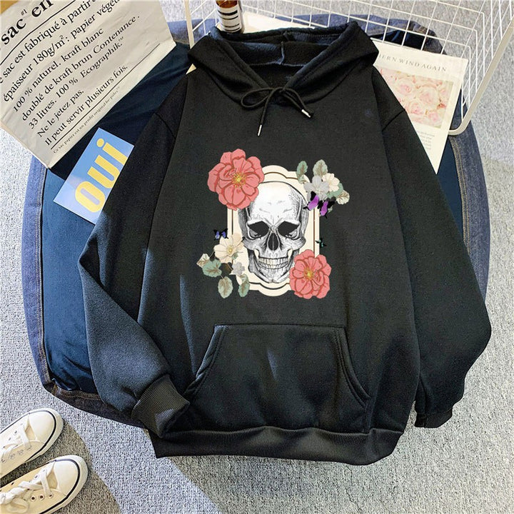 Kvindernes hoodie med detaljeret kraniedesign og blomsterprint Skovae