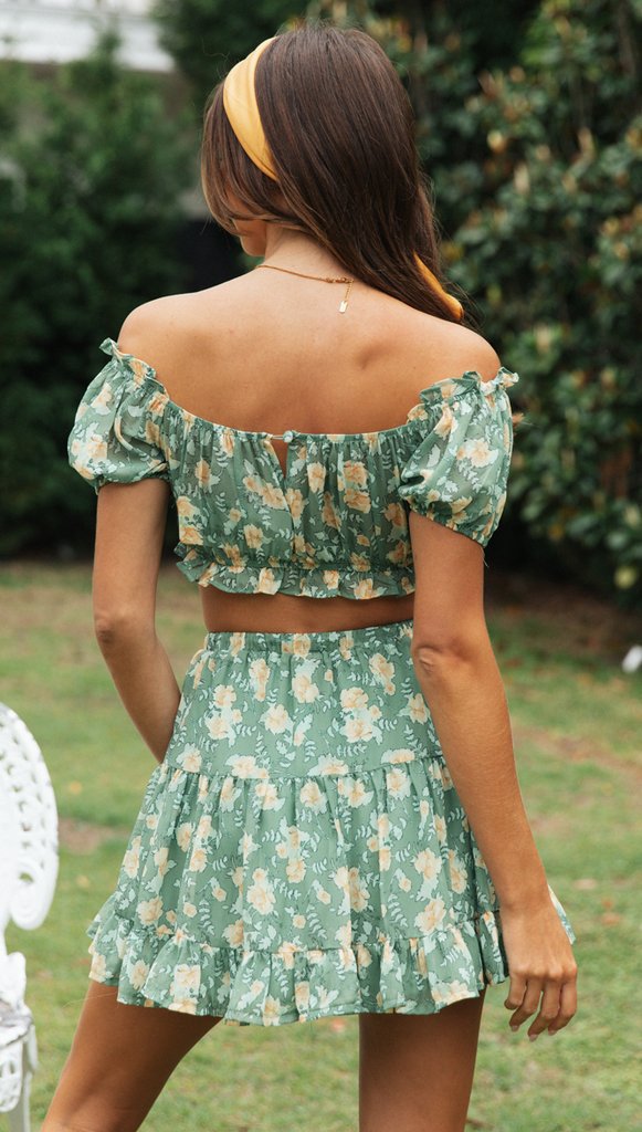 Dame Crop-Top og Mini Nederdel Sæt med blomsterdetaljer Stilla