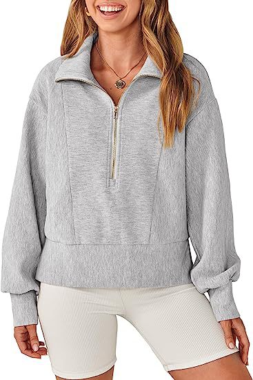 Dame Sporty Hoodie med høj krave og halvmolekylær lynlås Stiila