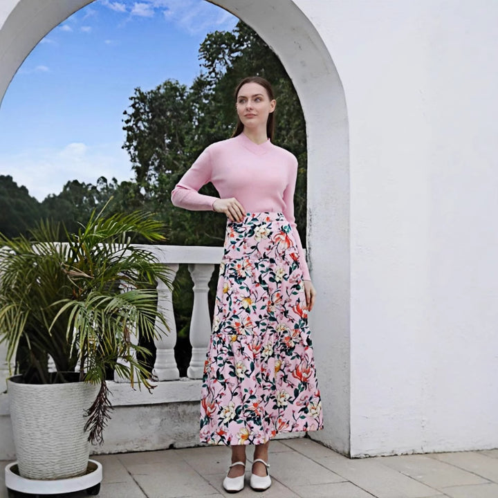 Dame maxikjole med blomstermotiv og elegant snit Stilla
