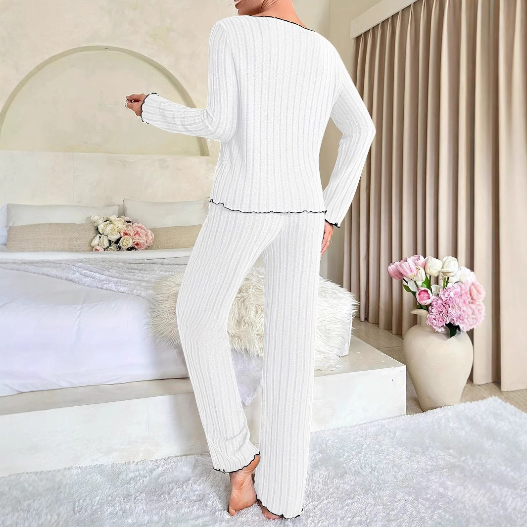 Dame hyggeligt lounge-sæt med elegante flæse detaljer Stilla