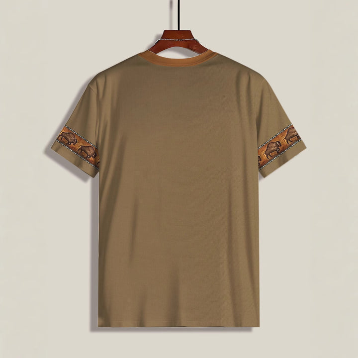 Herrer T-shirt med unik western-motiv og kontrasterende ærmedetaljer Stilla