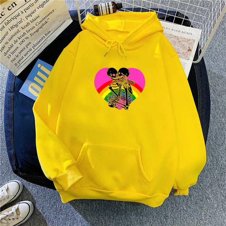 Dame hoodie med farverigt kærligheds motiv Skovae