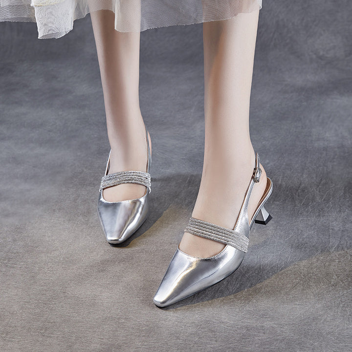 Femme Slingback-hæle med elegant remdetalje Stilla