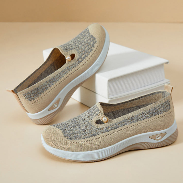 Femme Komfortable Slip-On Vandresko med Åndbart Strikdesign Stilla