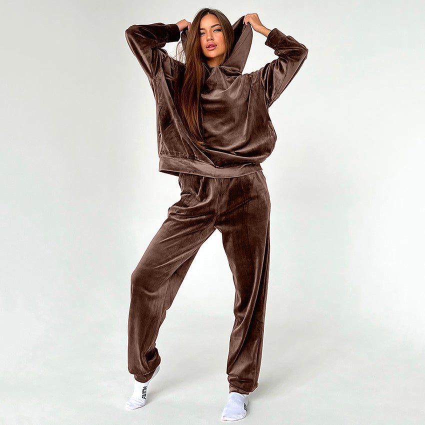 Dame sæt bestående af blødt velourtop og svajende joggingbukser Stilla