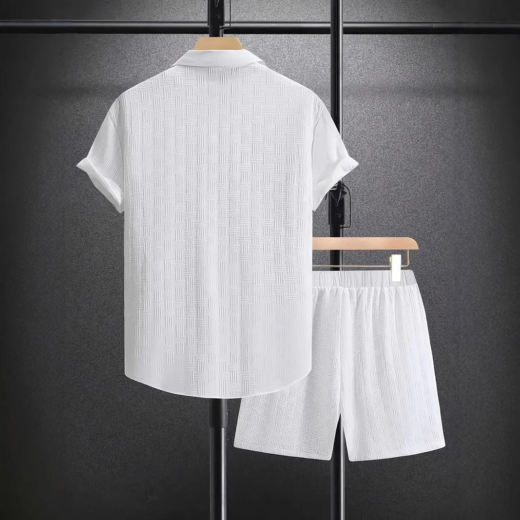 Herre fritidsdragt med struktureret overdel og shorts Stilla