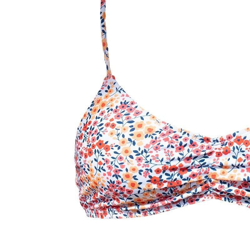 Dame bikini-sæt med blomstret design og frækt snit Skovae