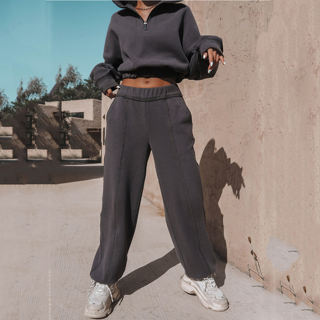 Kvindernes cropped hoodie med høj krave Skovae